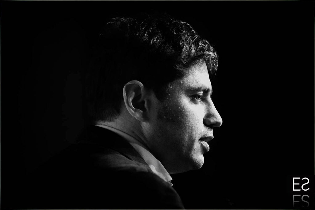 Estanislao Santos fotógrafo | Registro fotográfico: Kicillof en campaña en Buenos Aires, Argentina