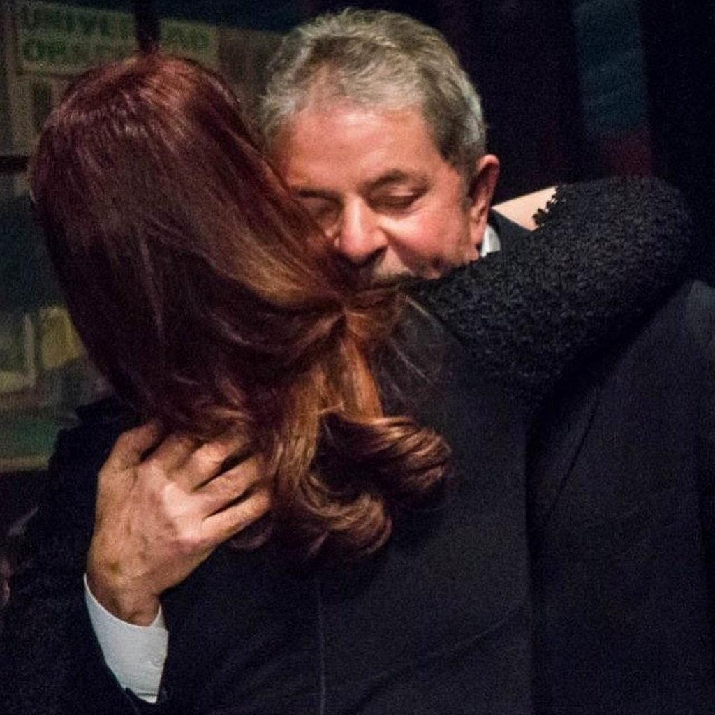 Estanislao Santos fotógrafo | Registro fotográfico: Lula frente a la multitud en Brasil